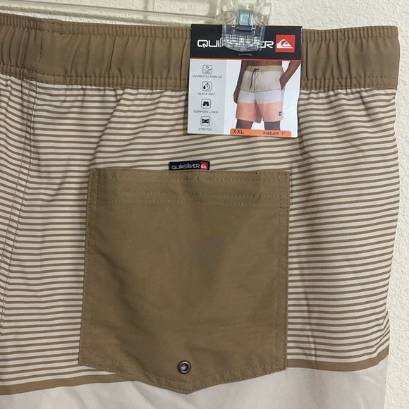 QUIKSILVER Men’s Swim Trunks Size XXL - Picture 5 of 9